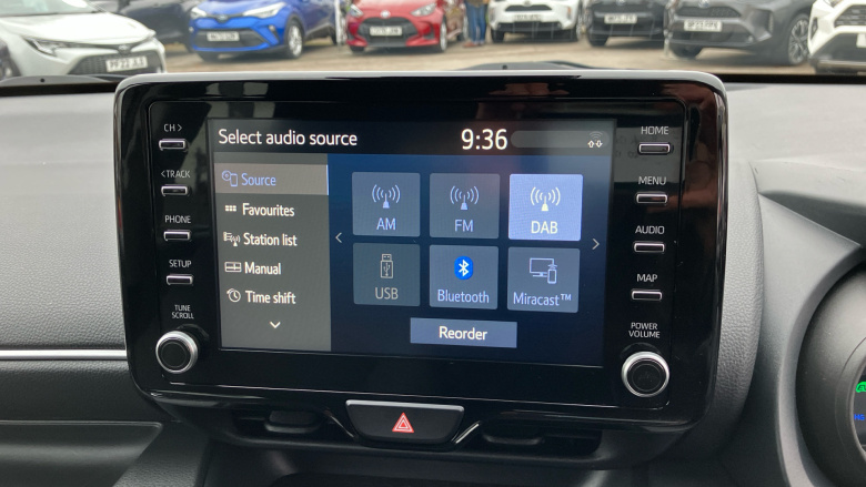 Toyota Yaris 1.5 Hybrid Design 5dr CVT Hybrid Hatchback